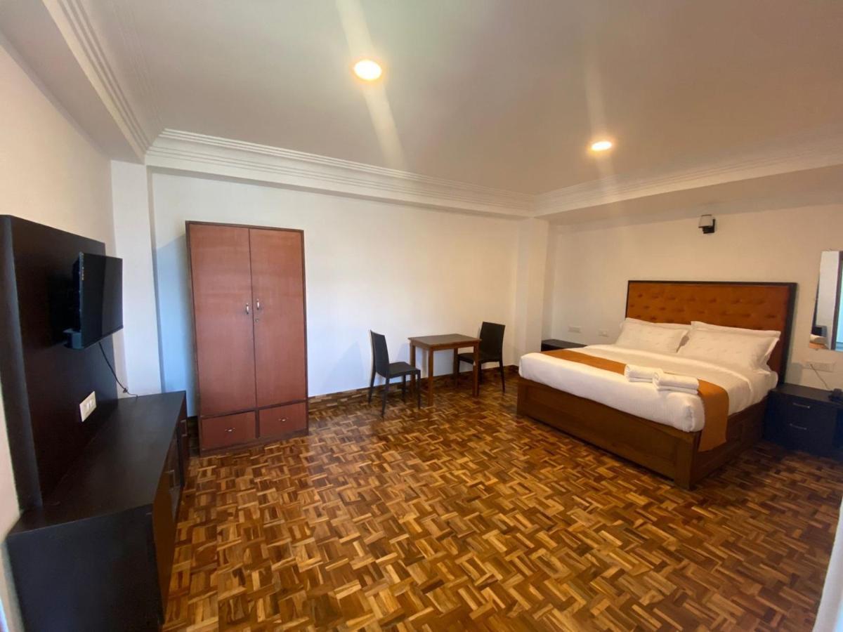 9 Atop Hotel Gangtok Exterior photo